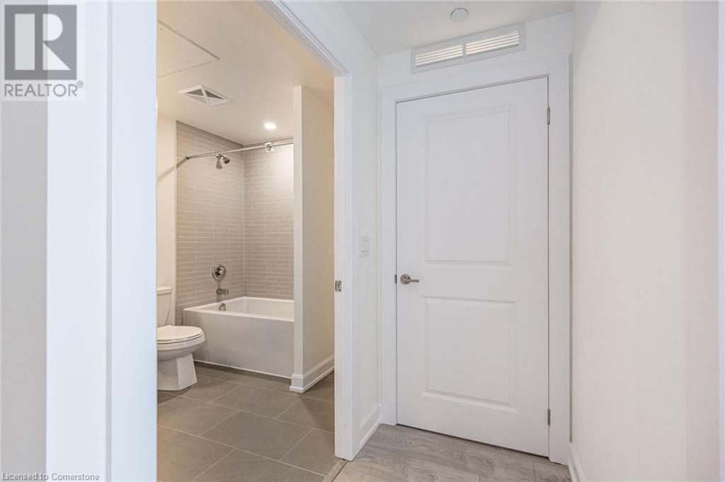 Photo 2 of 3200 William Coltson Avenue Unit 326, Oakville ON