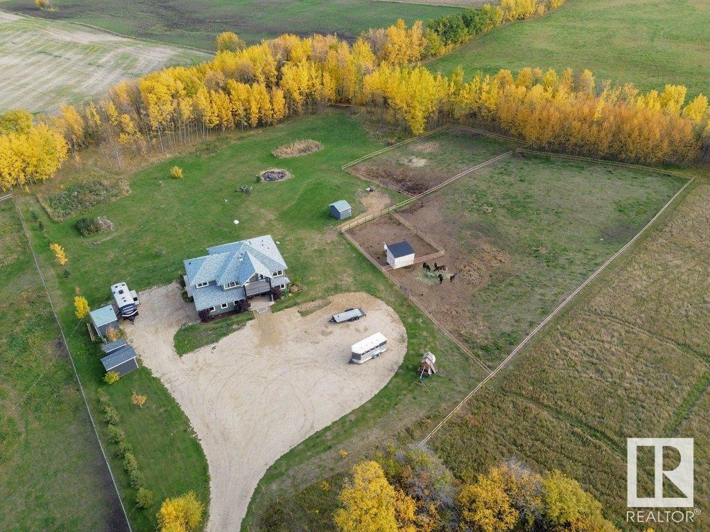 Photo 2 of 19 A 53509 Hwy 43, Rural Lac Ste Anne County AB