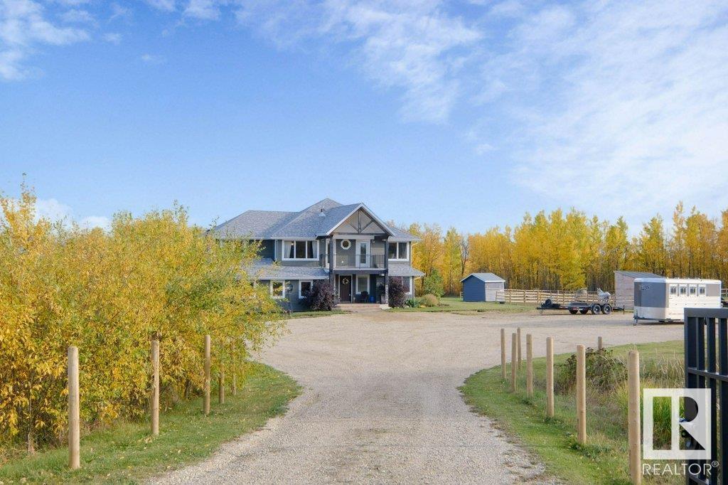 Photo 3 of 19 A 53509 Hwy 43, Rural Lac Ste Anne County AB