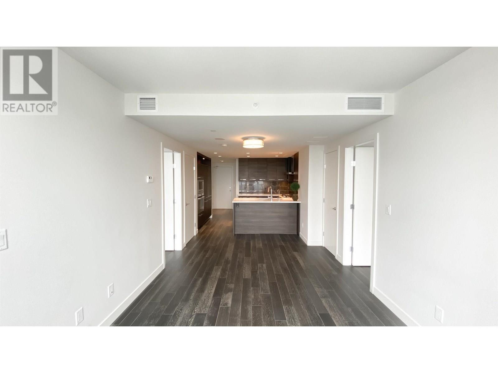 Photo 2 of 1706 7488 Lansdowne Road, Richmond BC