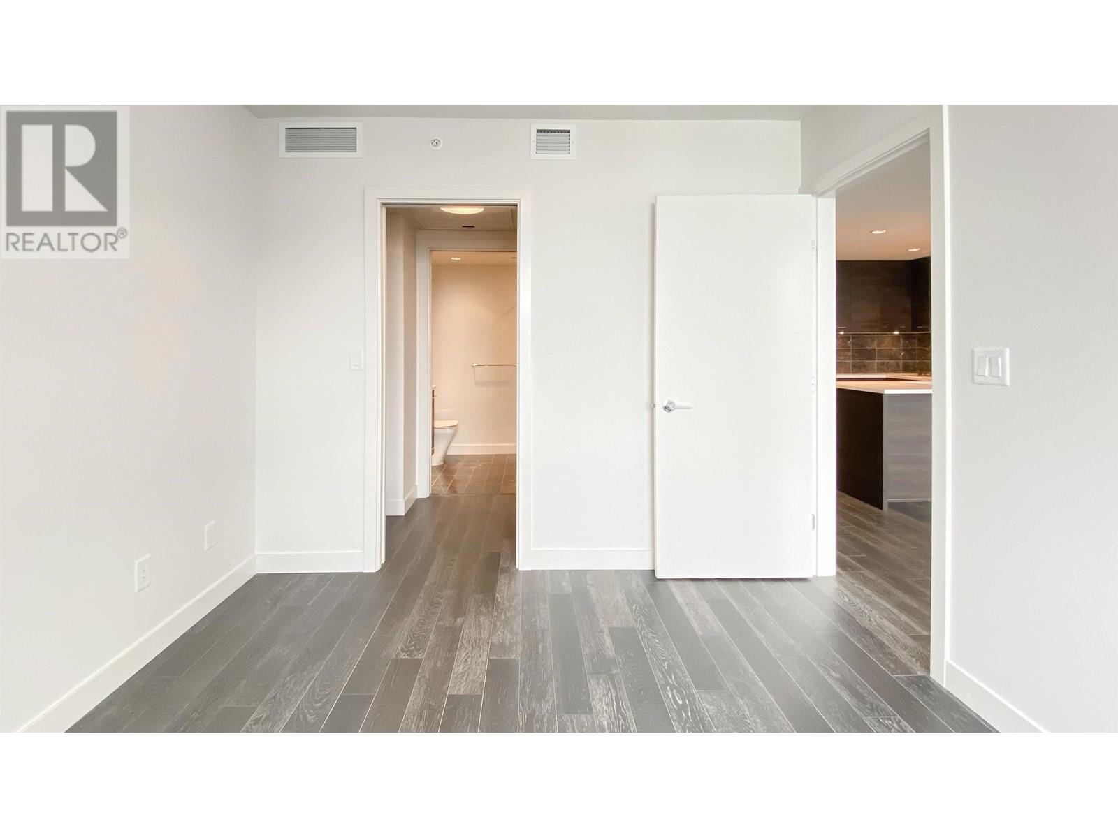 Photo 17 of 1706 7488 Lansdowne Road, Richmond BC