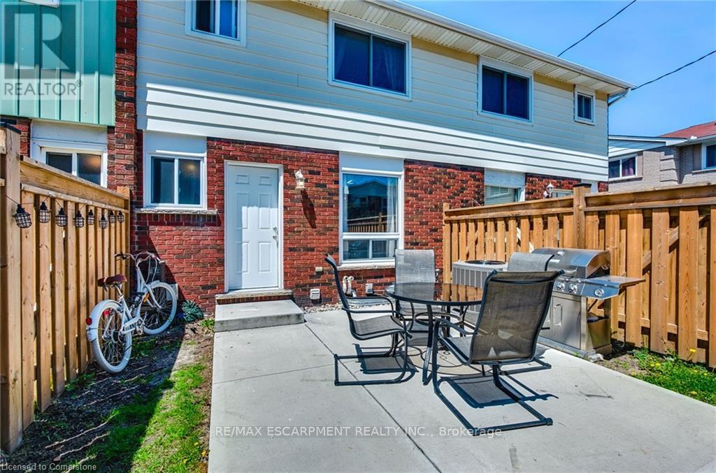 Photo 32 of 2 2700 Barton Street E, Hamilton ON