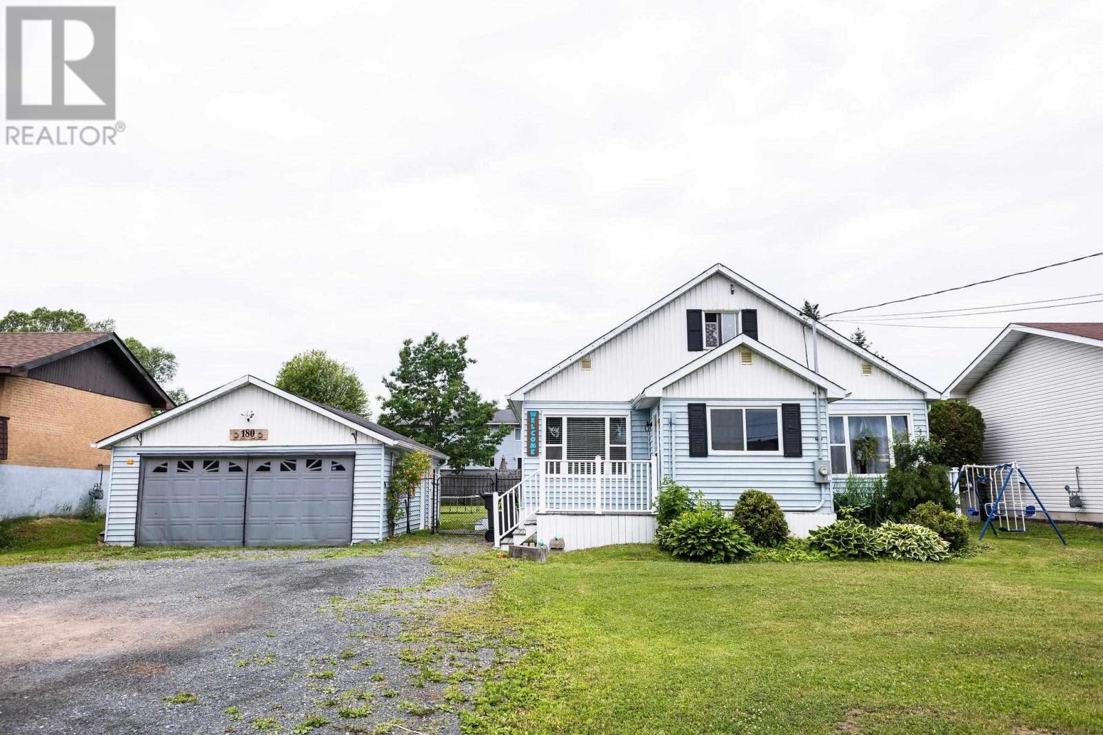 Photo 2 of 180 River Rd, Sault Ste Marie ON