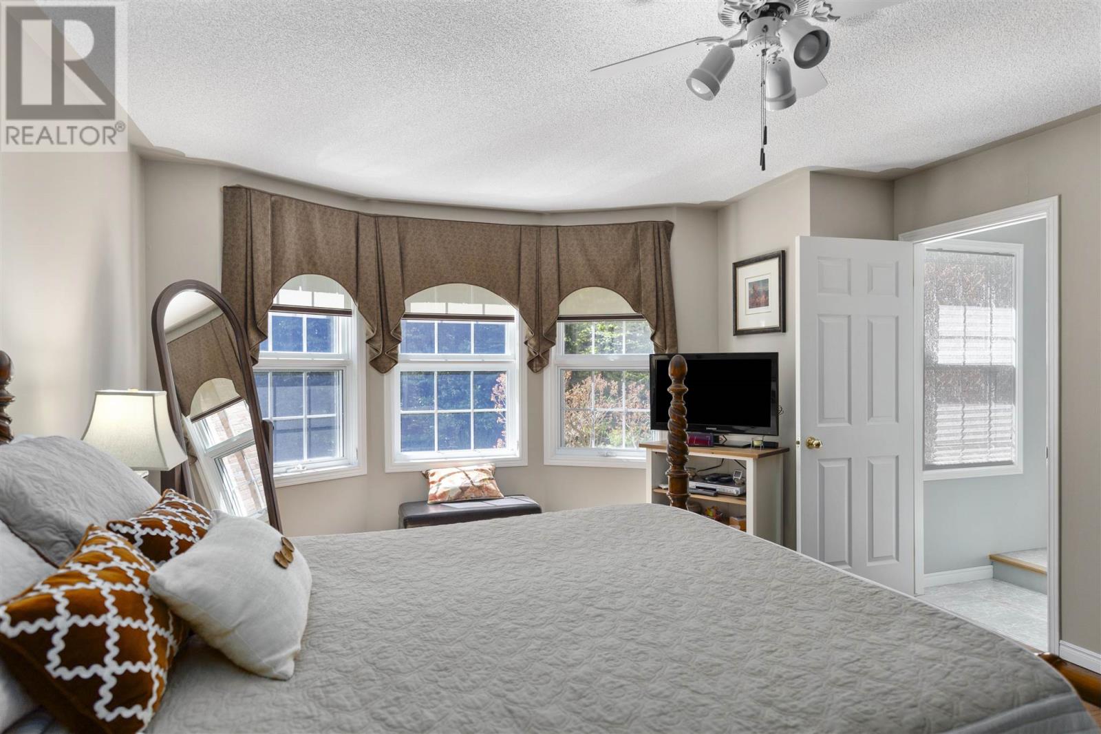 Photo 17 of 73 Birkshire Pl, Sault Ste Marie ON