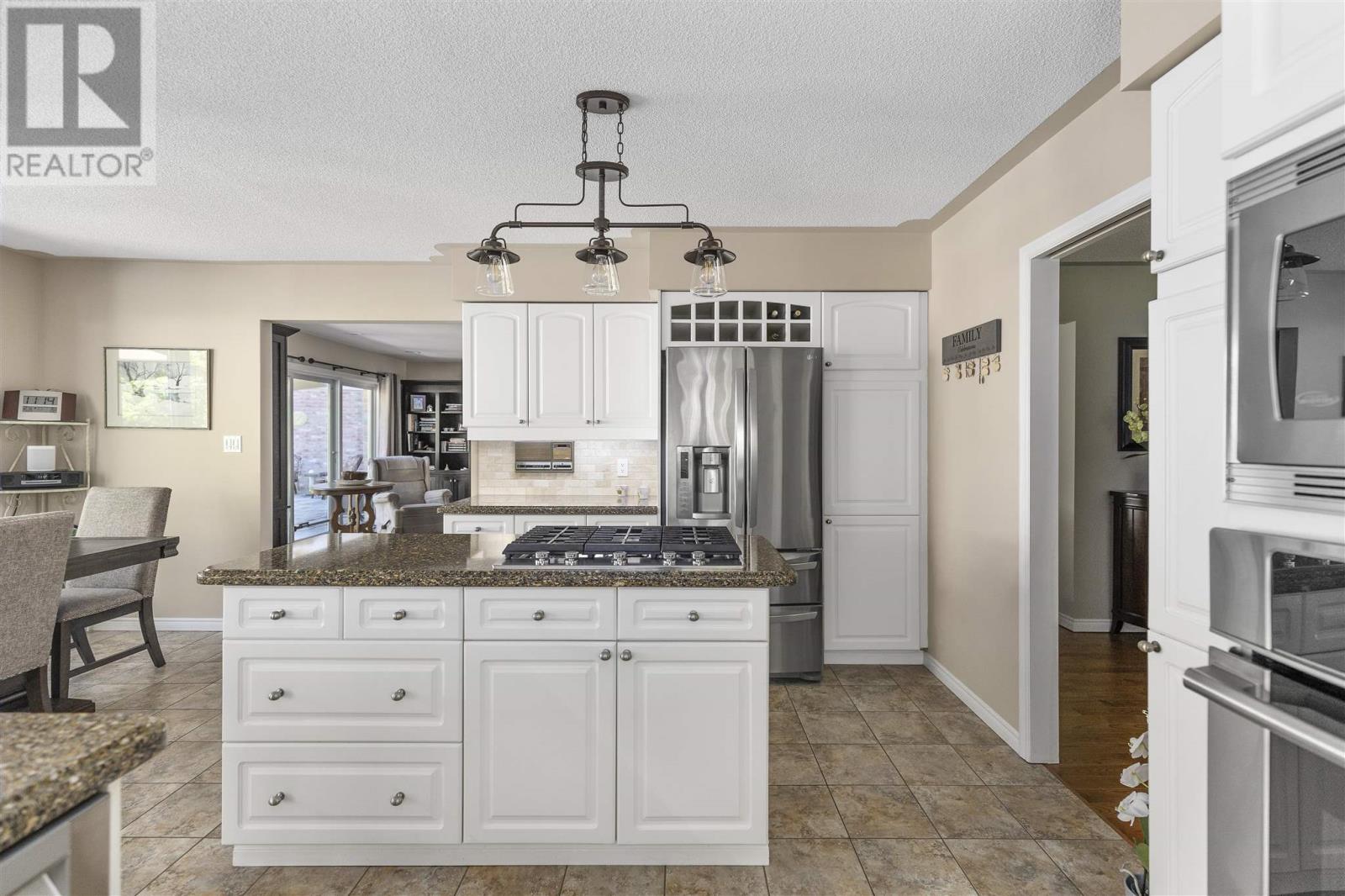 Photo 11 of 73 Birkshire Pl, Sault Ste Marie ON