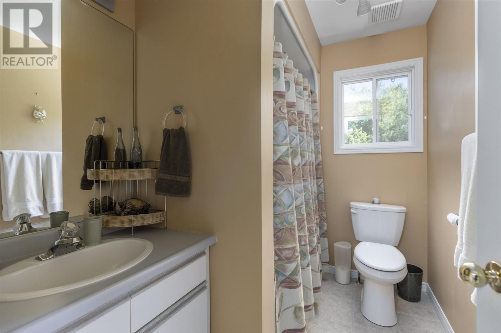 Photo 27 of 73 Birkshire Pl, Sault Ste Marie ON
