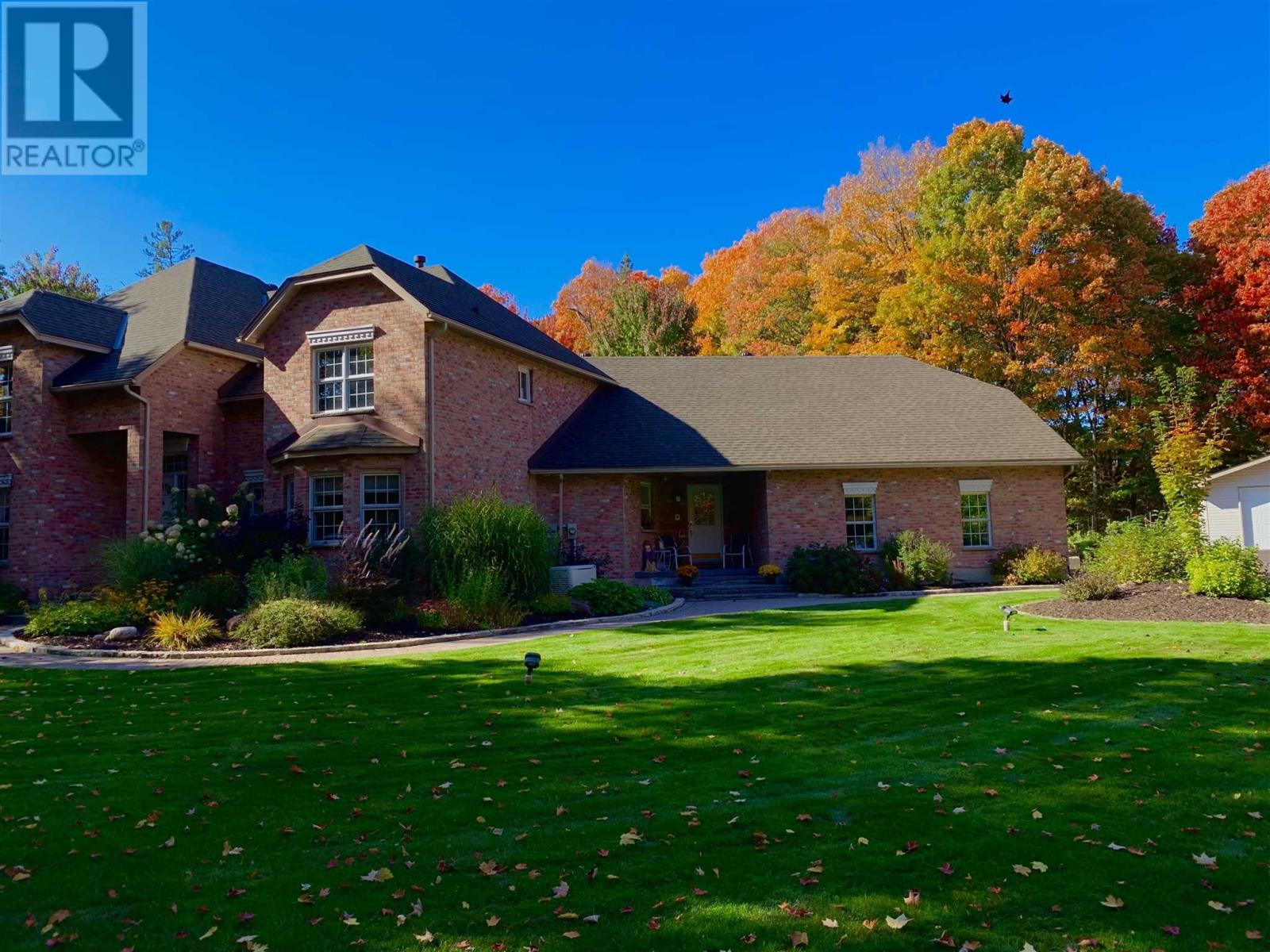 Photo 48 of 73 Birkshire Pl, Sault Ste Marie ON