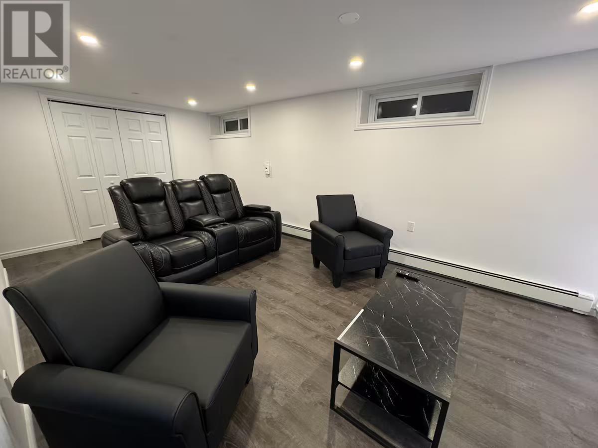 Photo 14 of 17 Linstedt St, Sault Ste Marie ON