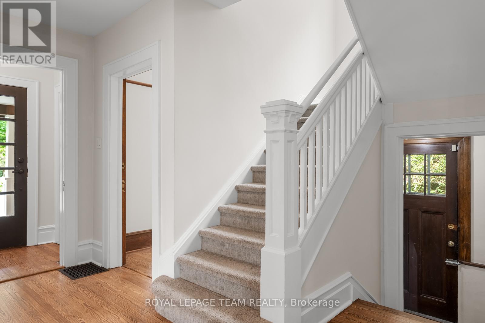 Photo 11 of 308 Manor Avenue, Ottawa ON