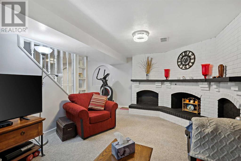 Single Family House for Sale in  Penworth Way SE Penbrooke Meadows Calgary 