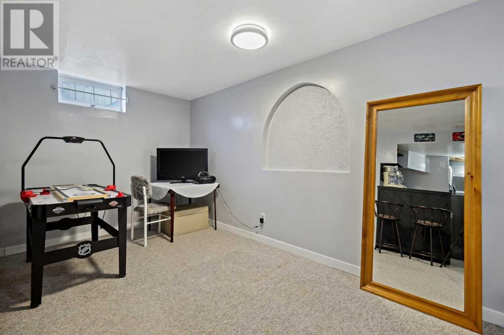 Single Family House for Sale in  Penworth Way SE Penbrooke Meadows Calgary 