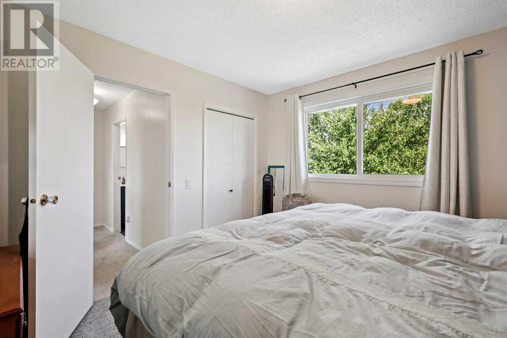Single Family House for Sale in  Penworth Way SE Penbrooke Meadows Calgary 