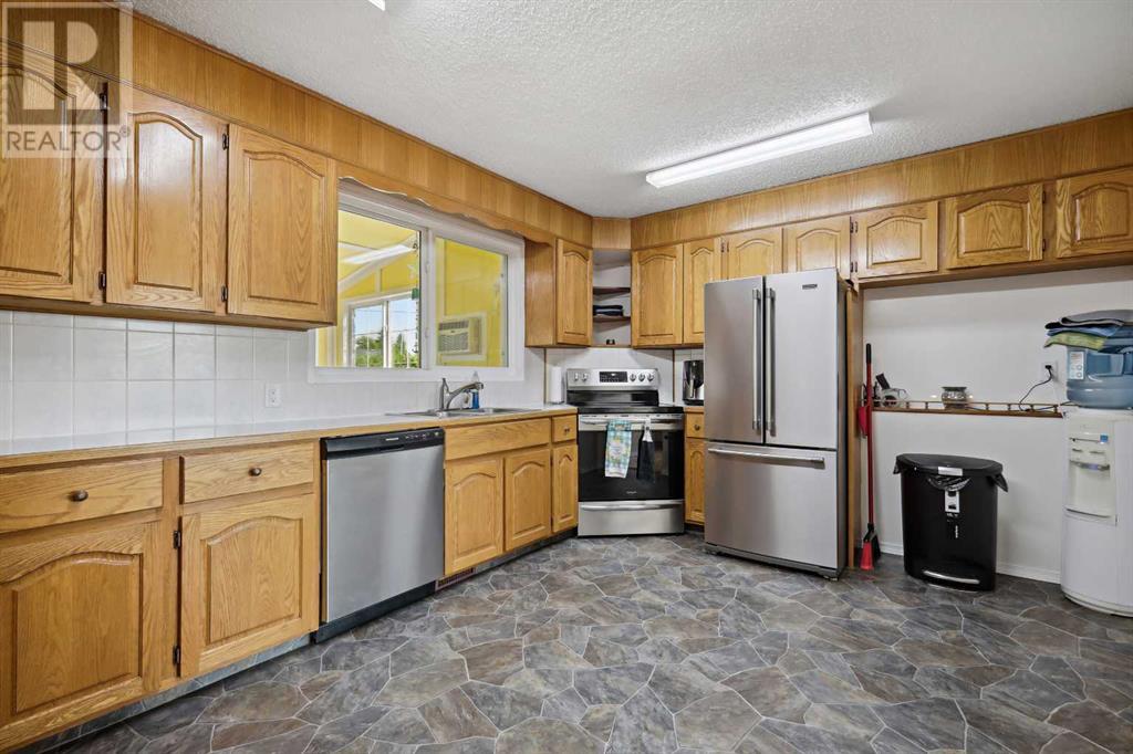 Single Family House for Sale in  Penworth Way SE Penbrooke Meadows Calgary 