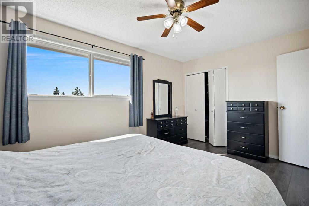 Single Family House for Sale in  Penworth Way SE Penbrooke Meadows Calgary 