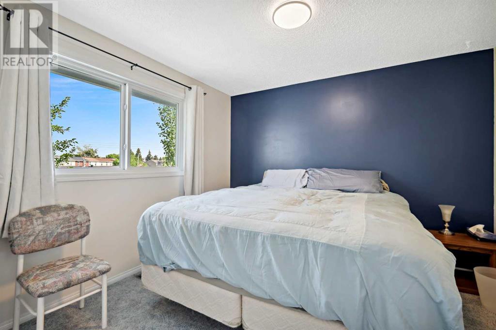 Single Family House for Sale in  Penworth Way SE Penbrooke Meadows Calgary 