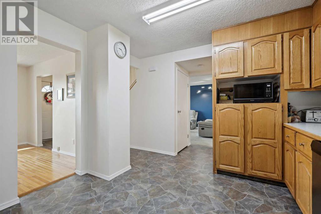 Single Family House for Sale in  Penworth Way SE Penbrooke Meadows Calgary 