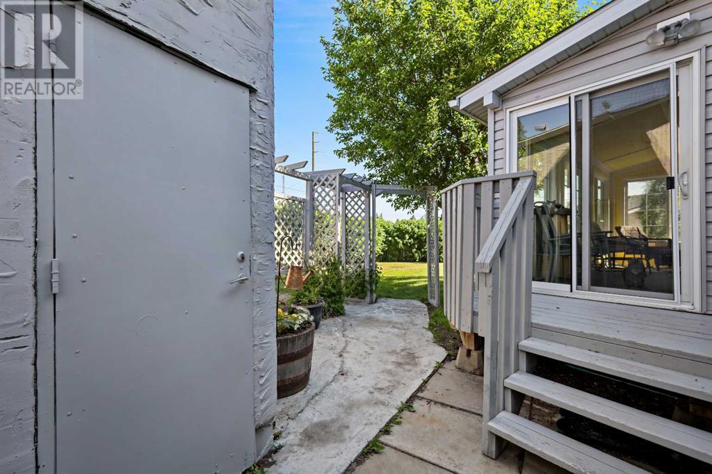 Single Family House for Sale in  Penworth Way SE Penbrooke Meadows Calgary 