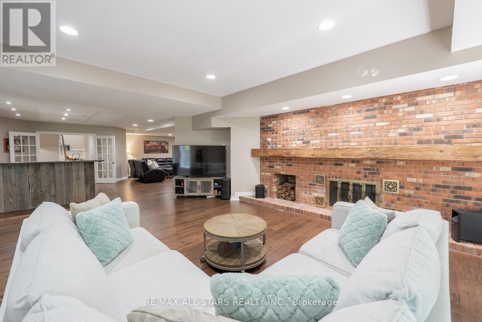Photo 22 of 64 Woodbridge Circle, Scugog ON