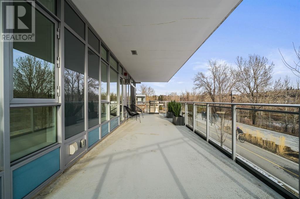 Single Family House for Sale in   Waterfront Mews SW Chinatown Calgary 