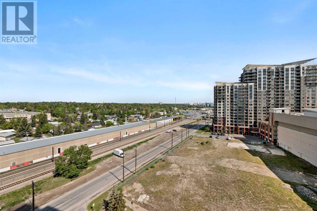 Single Family House Loft for Sale in   Horton Road SW Haysboro Calgary 