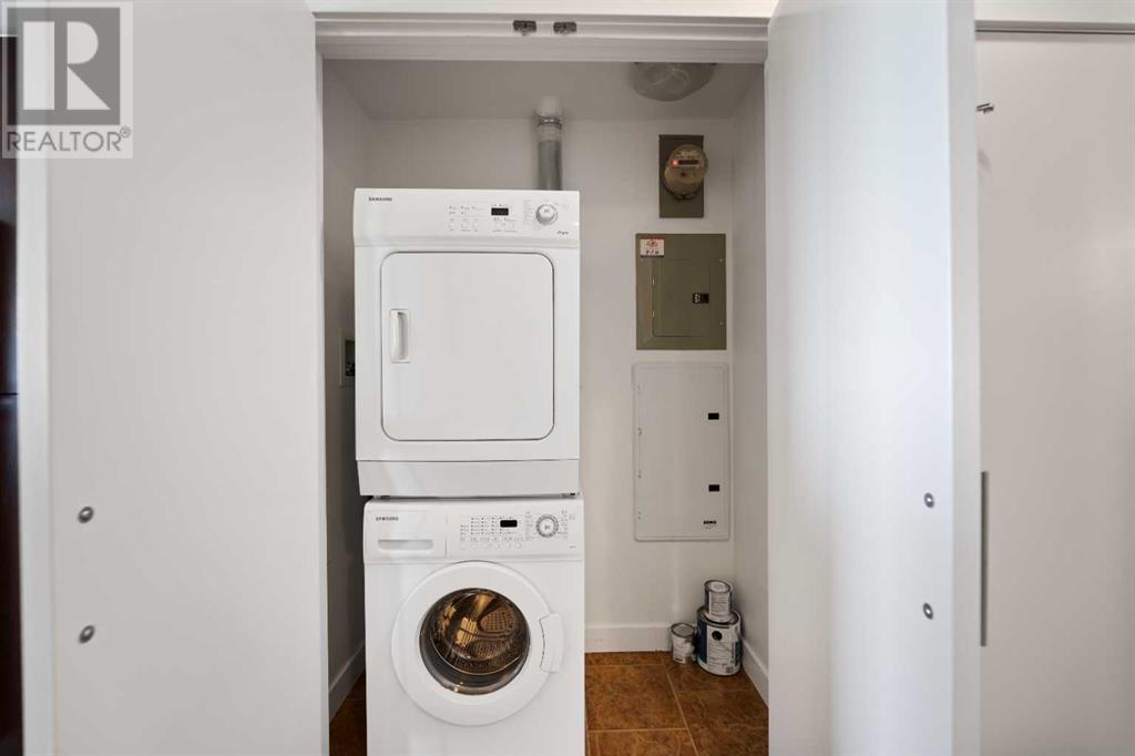 Single Family House Loft for Sale in   Horton Road SW Haysboro Calgary 