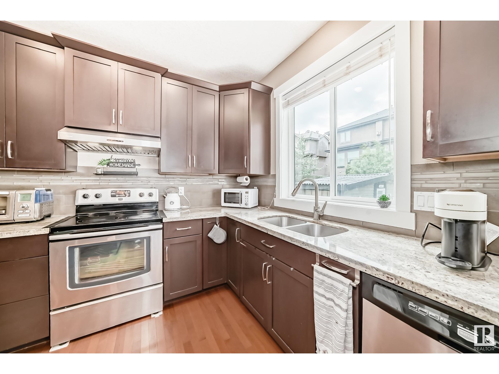 Photo 21 of 313 Magrath Bv Nw, Edmonton AB