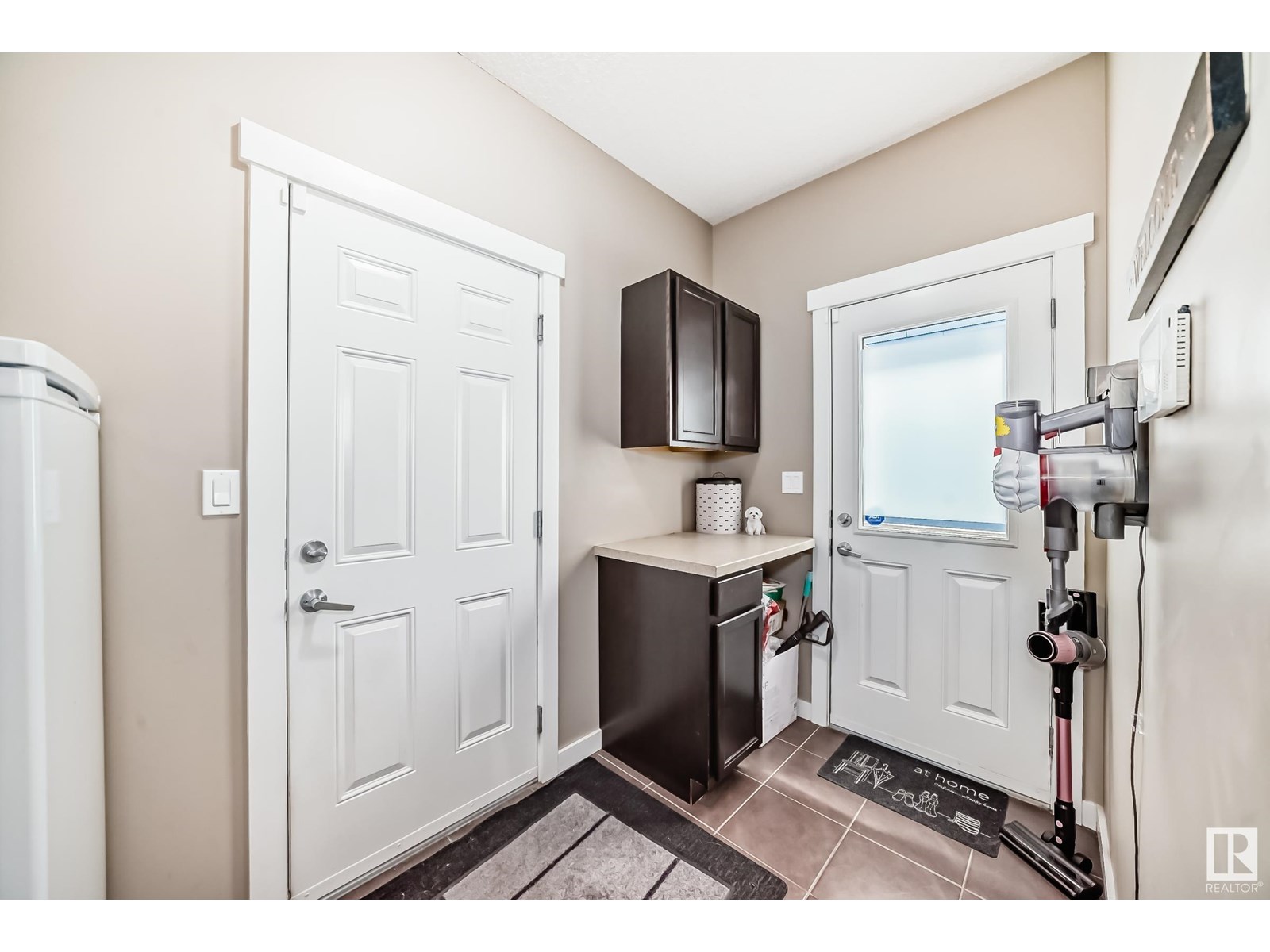 Photo 32 of 313 Magrath Bv Nw, Edmonton AB