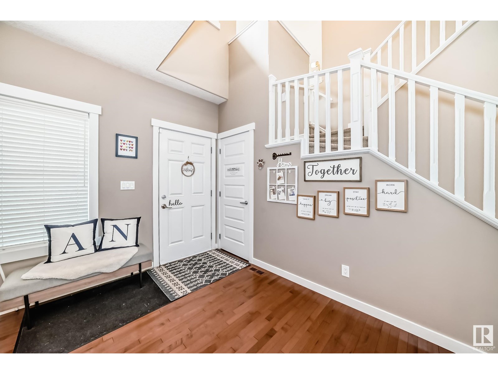 Photo 4 of 313 Magrath Bv Nw, Edmonton AB