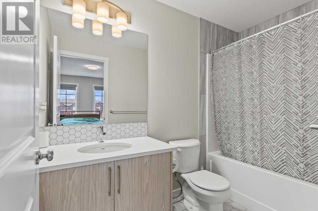 Single Family House for Sale in  Heirloom Green SE Rangeview Calgary 