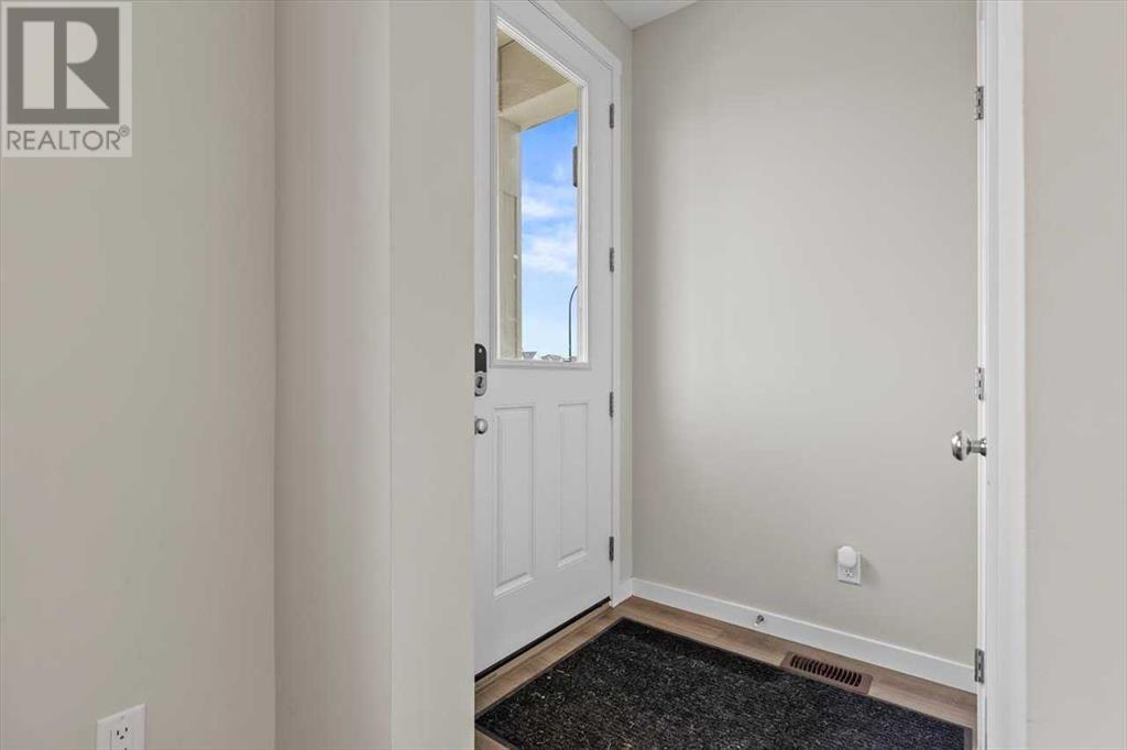 Single Family House for Sale in  Heirloom Green SE Rangeview Calgary 