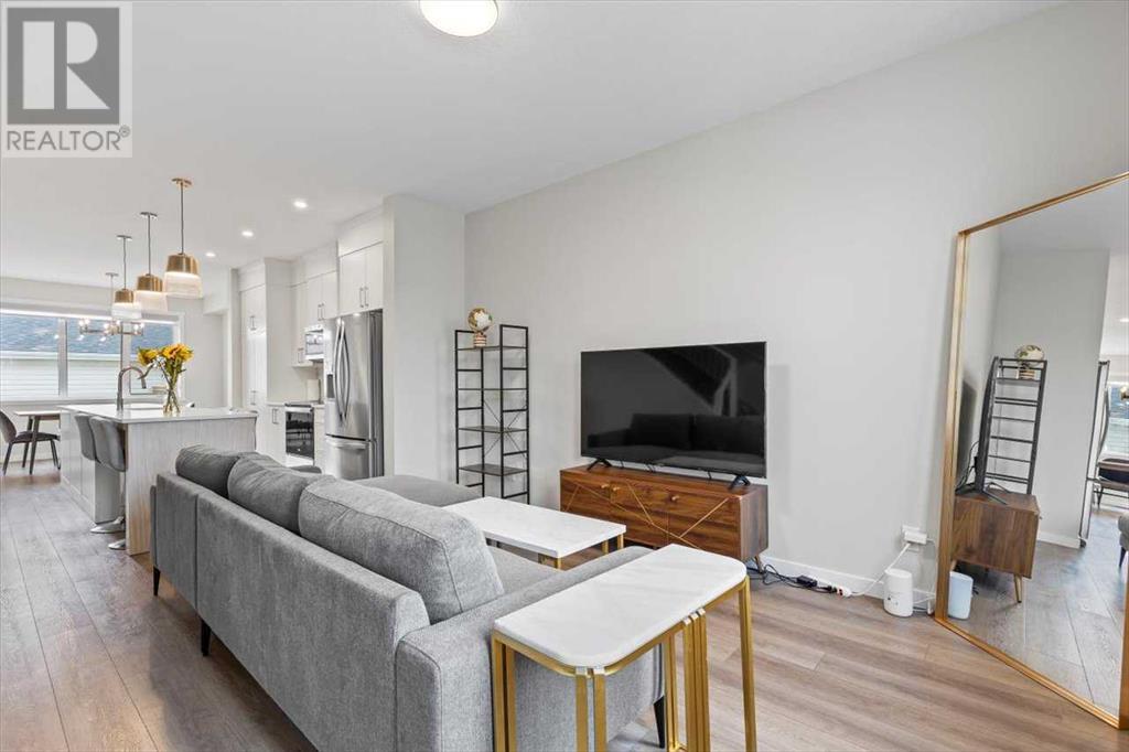 Single Family House for Sale in  Heirloom Green SE Rangeview Calgary 