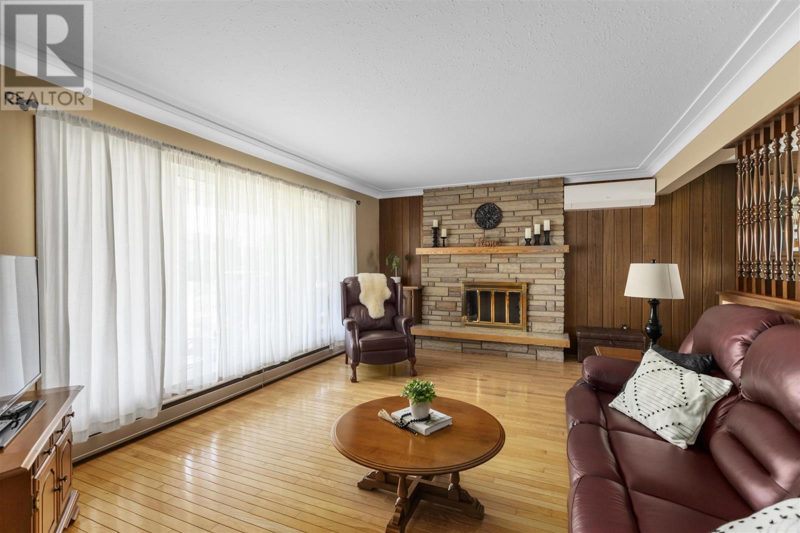 Photo 3 of 380 Sussex Rd, Sault Ste Marie ON