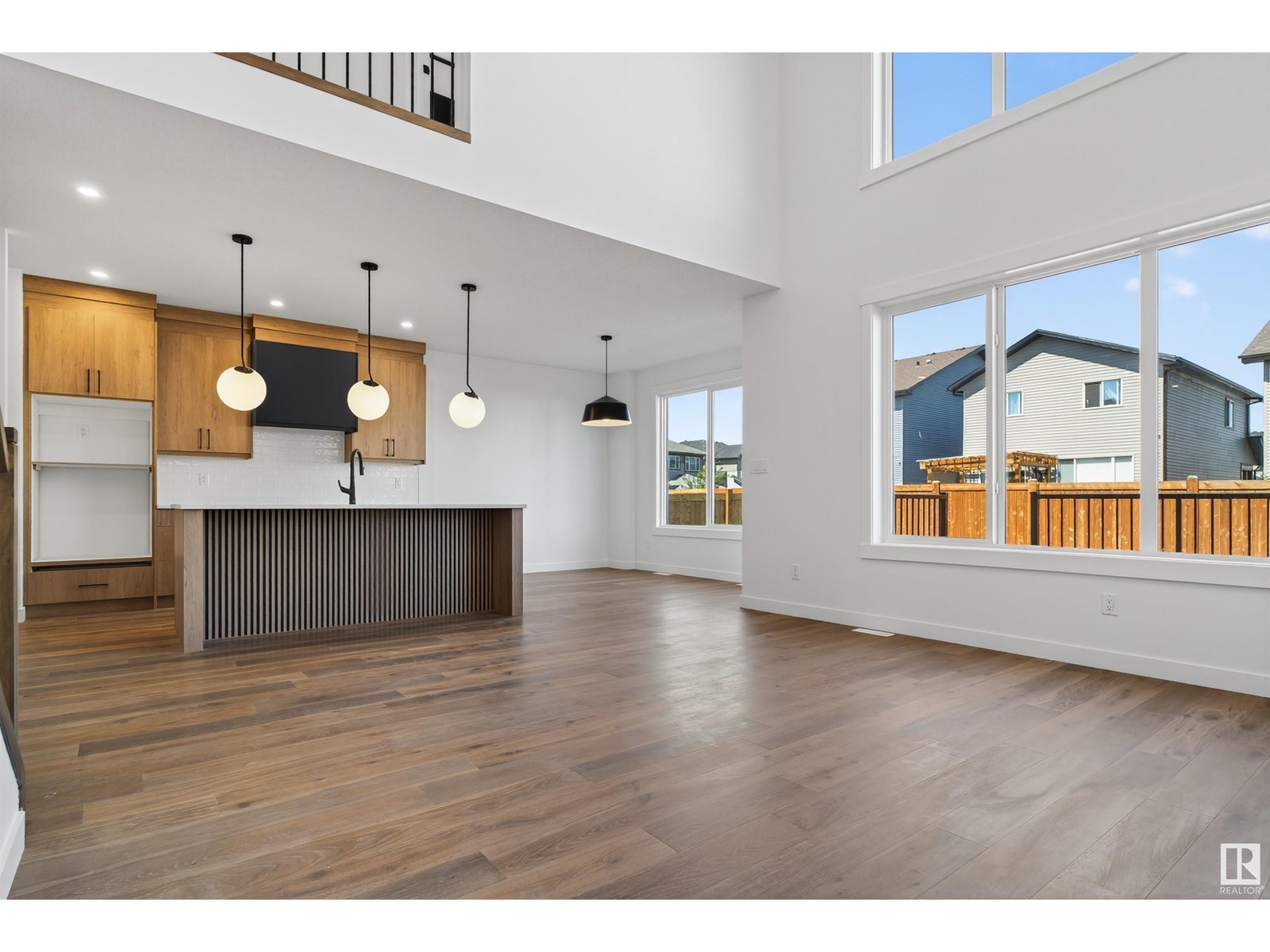 Photo 46 of 22530 98 A Av Nw, Edmonton AB