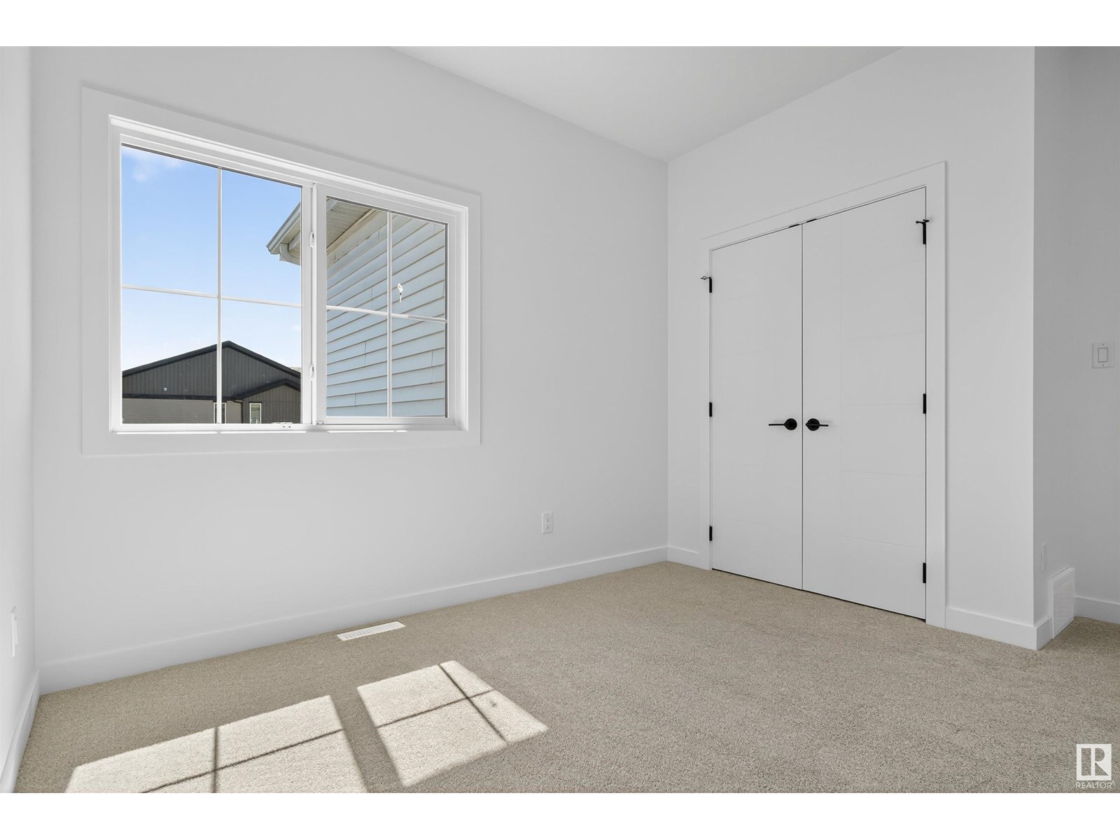 Photo 48 of 22530 98 A Av Nw, Edmonton AB