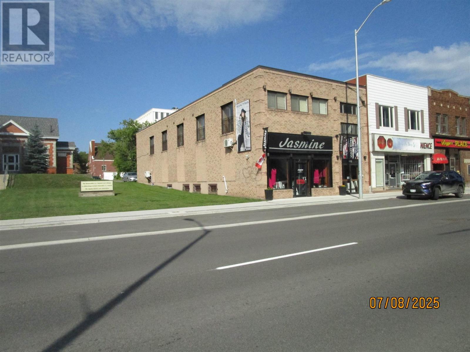 Photo 1 of 446 450 Queen St E, Sault Ste Marie ON