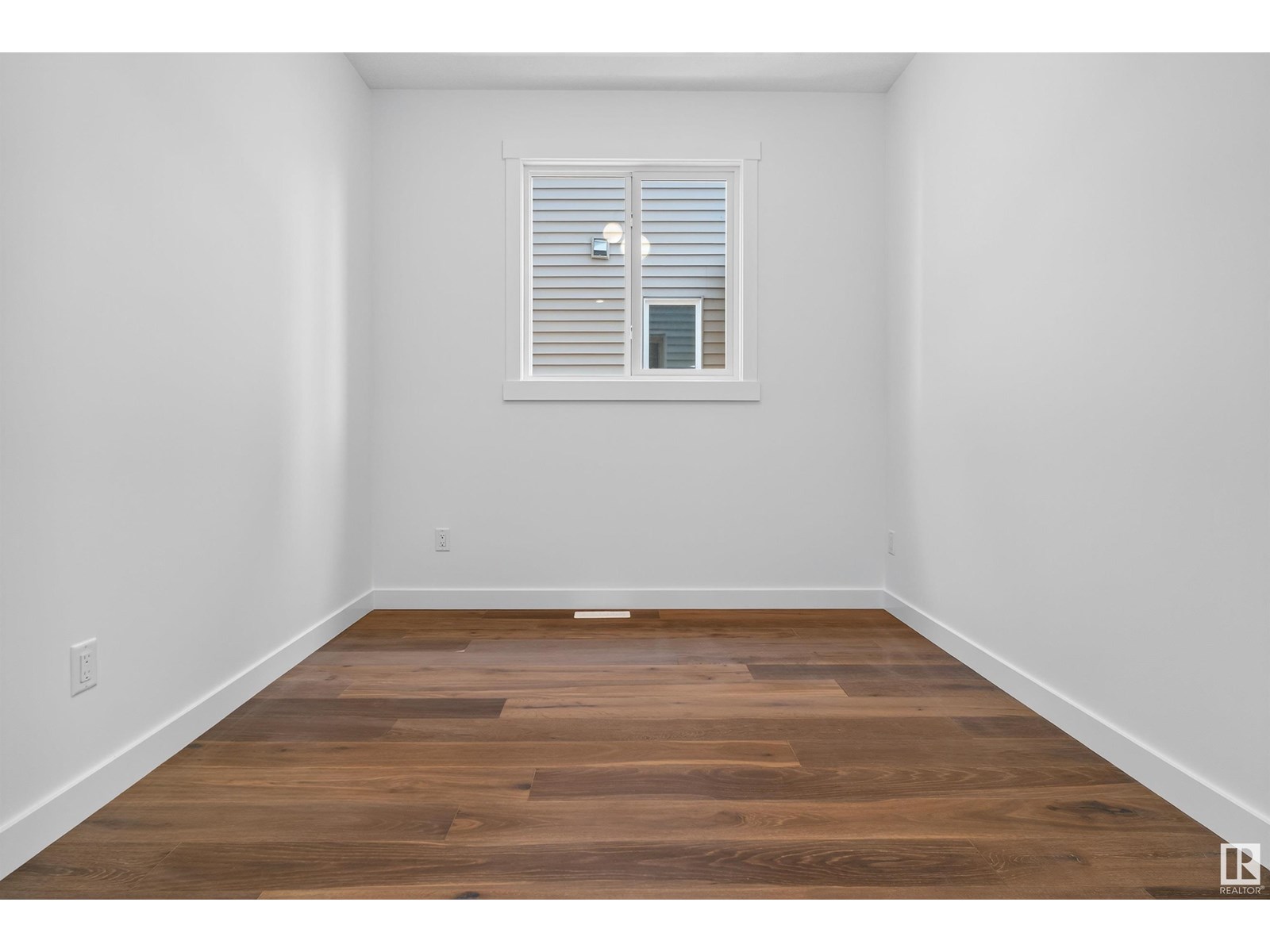 Photo 37 of 22530 98 A Av Nw, Edmonton AB