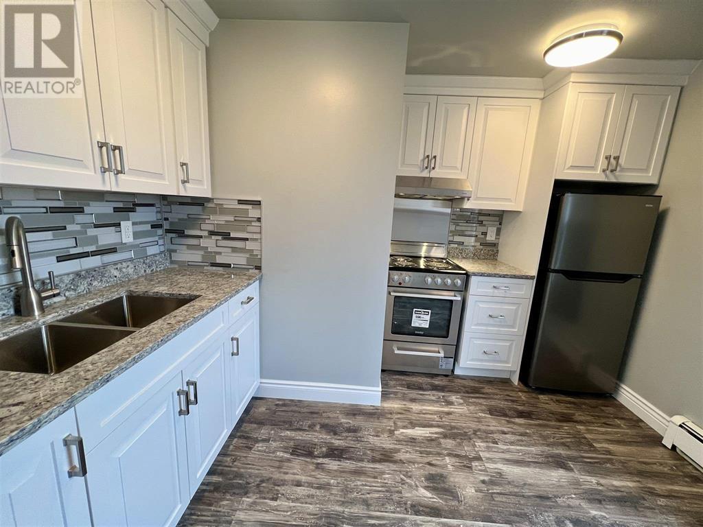 Photo 11 of 330 Bruce St, Sault Ste Marie ON