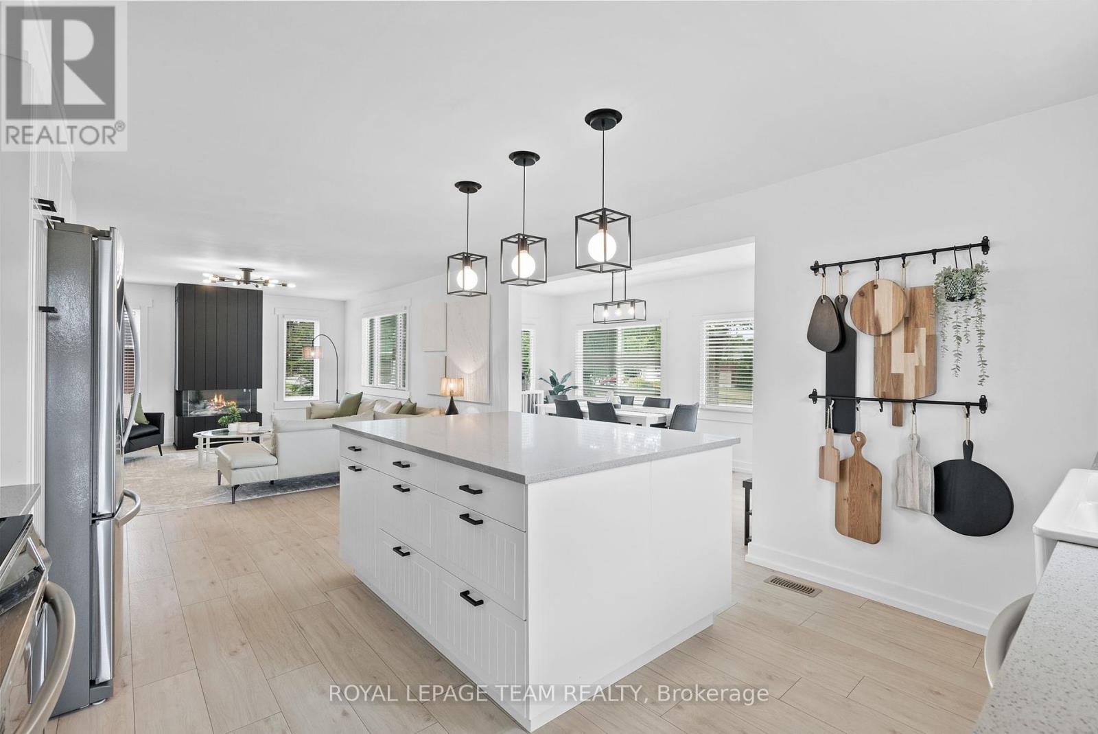 Photo 11 of 8108 Victoria Street, Ottawa ON