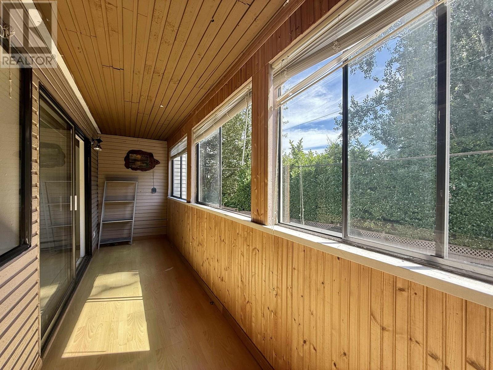 Photo 11 of 5642 Broadway, Burnaby BC