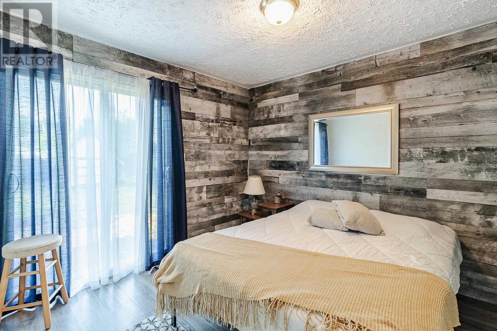 Photo 16 of 61 Curran Dr, Sault Ste Marie ON