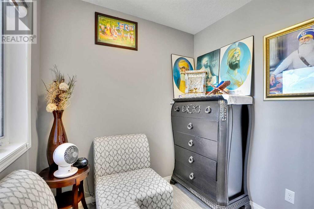 Single Family House for Sale in  Savanna Green NE Saddle Ridge Calgary 