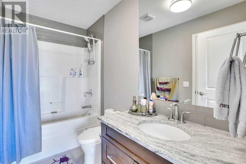 Single Family House for Sale in  Savanna Green NE Saddle Ridge Calgary 