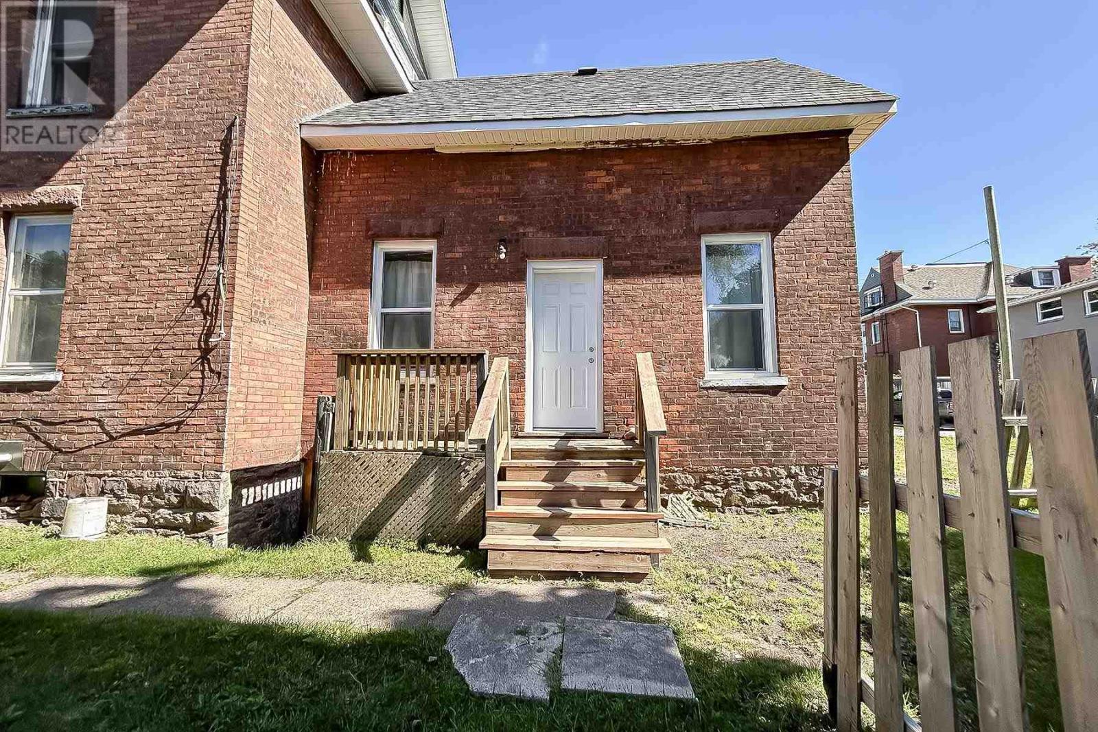 Photo 12 of 178 Mcdougald St, Sault Ste Marie ON