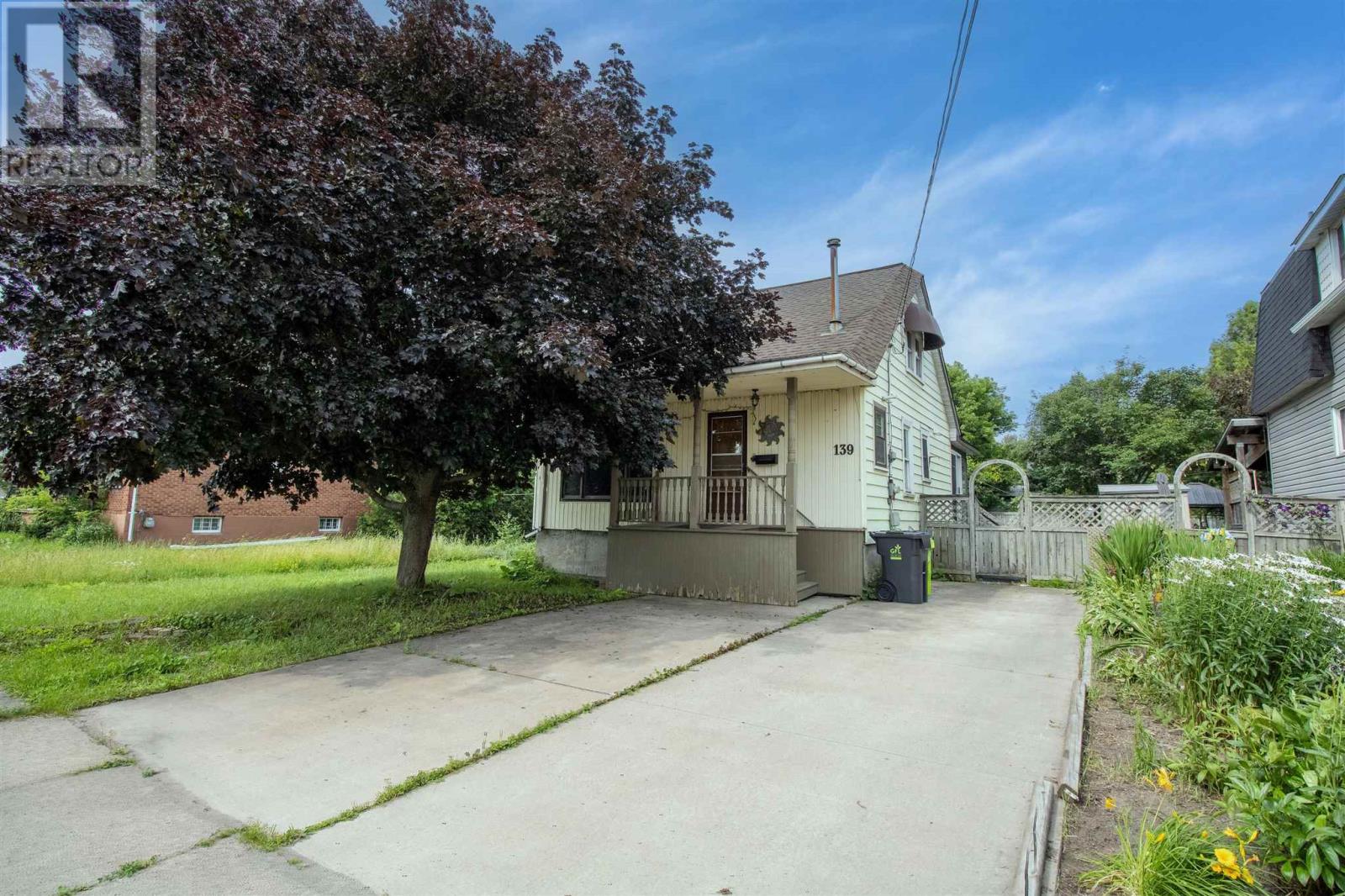 Photo 2 of 139 Carufel Ave, Sault Ste Marie ON