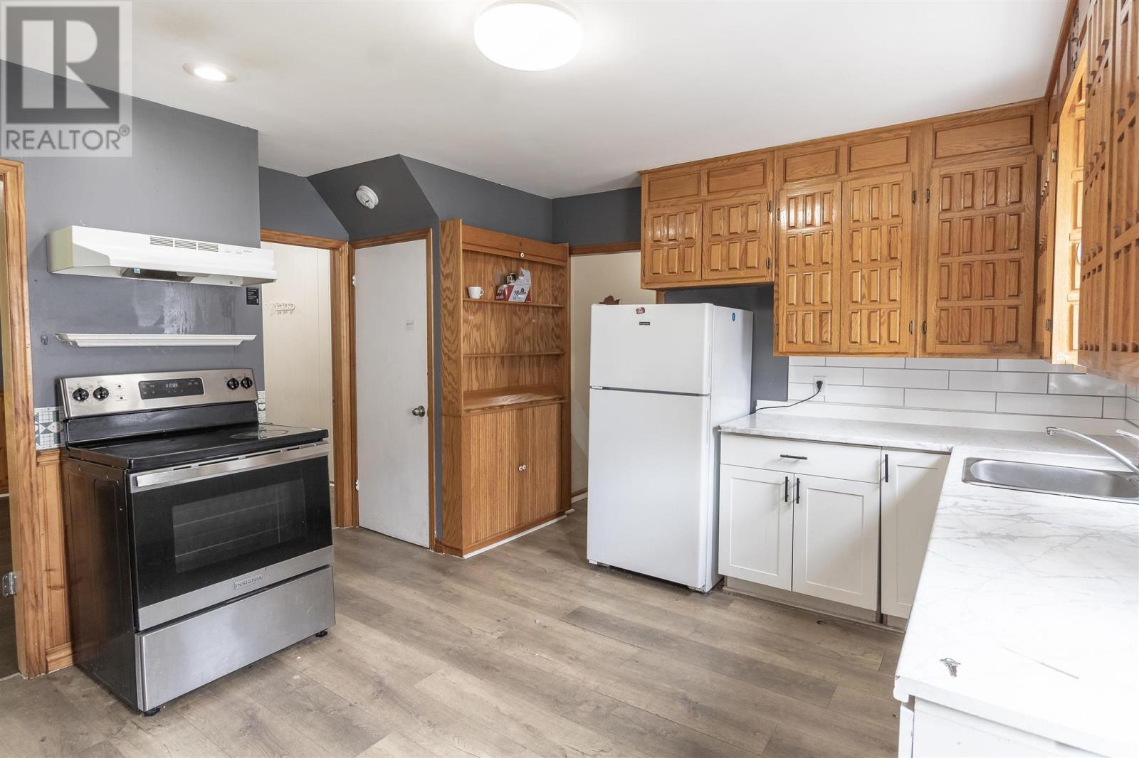 Photo 5 of 139 Carufel Ave, Sault Ste Marie ON