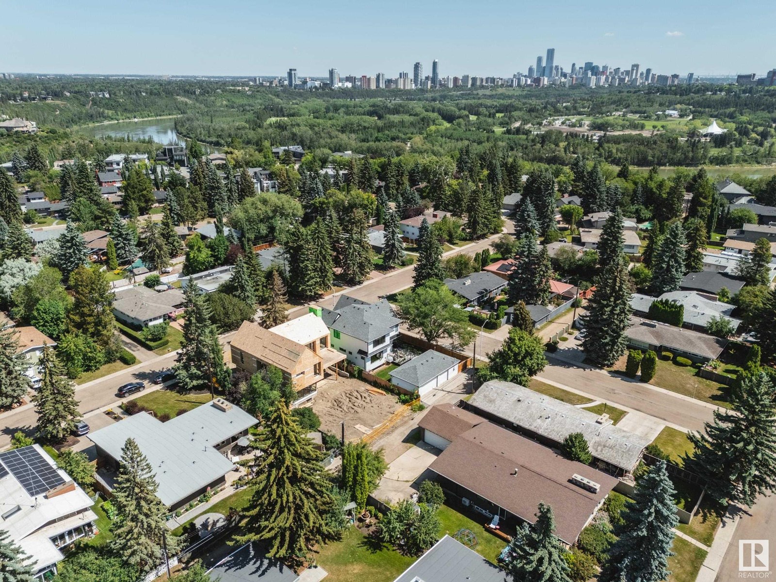 Photo 12 of 14007 91 A Av Nw, Edmonton AB