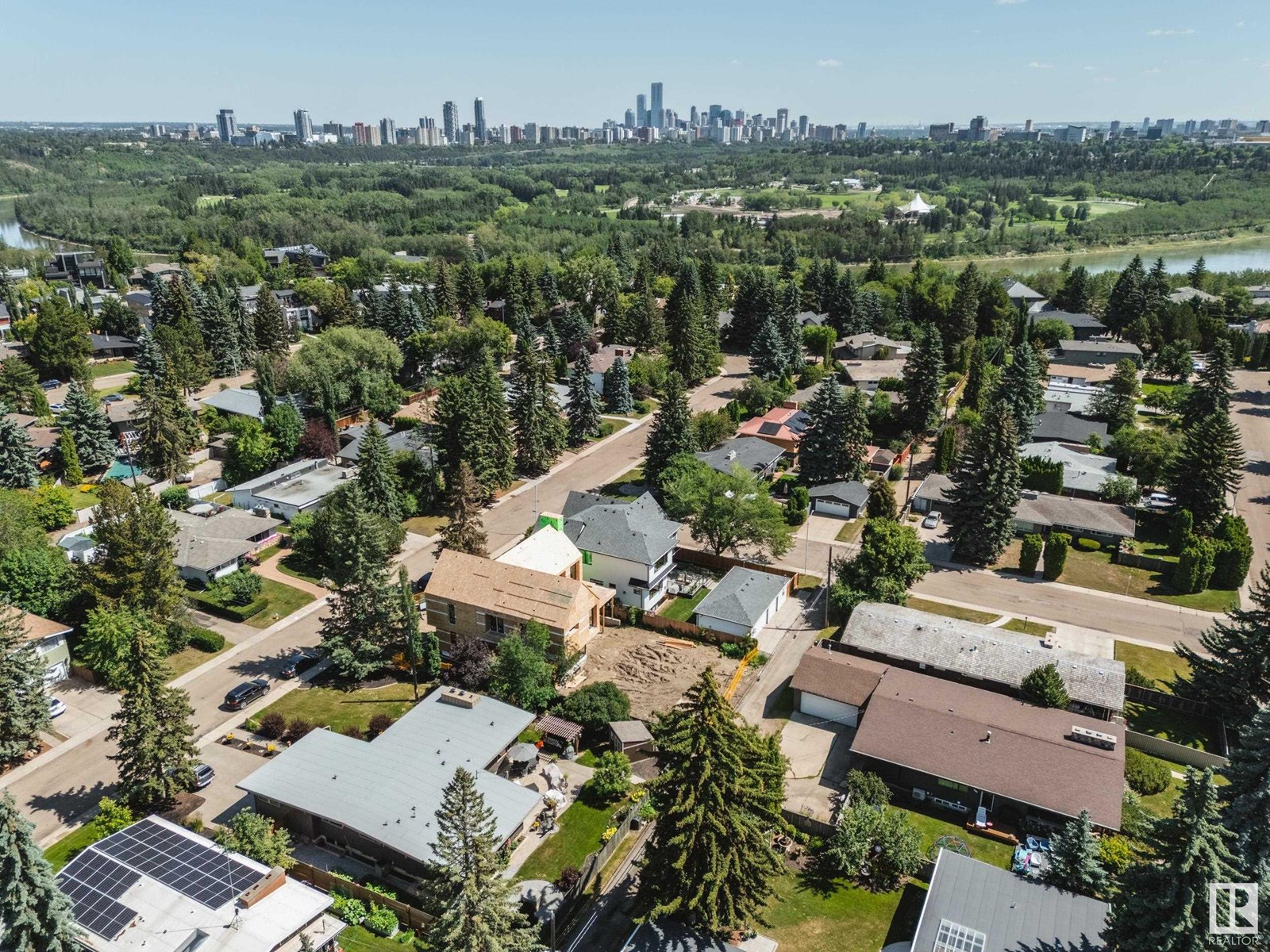 Photo 11 of 14007 91 A Av Nw, Edmonton AB