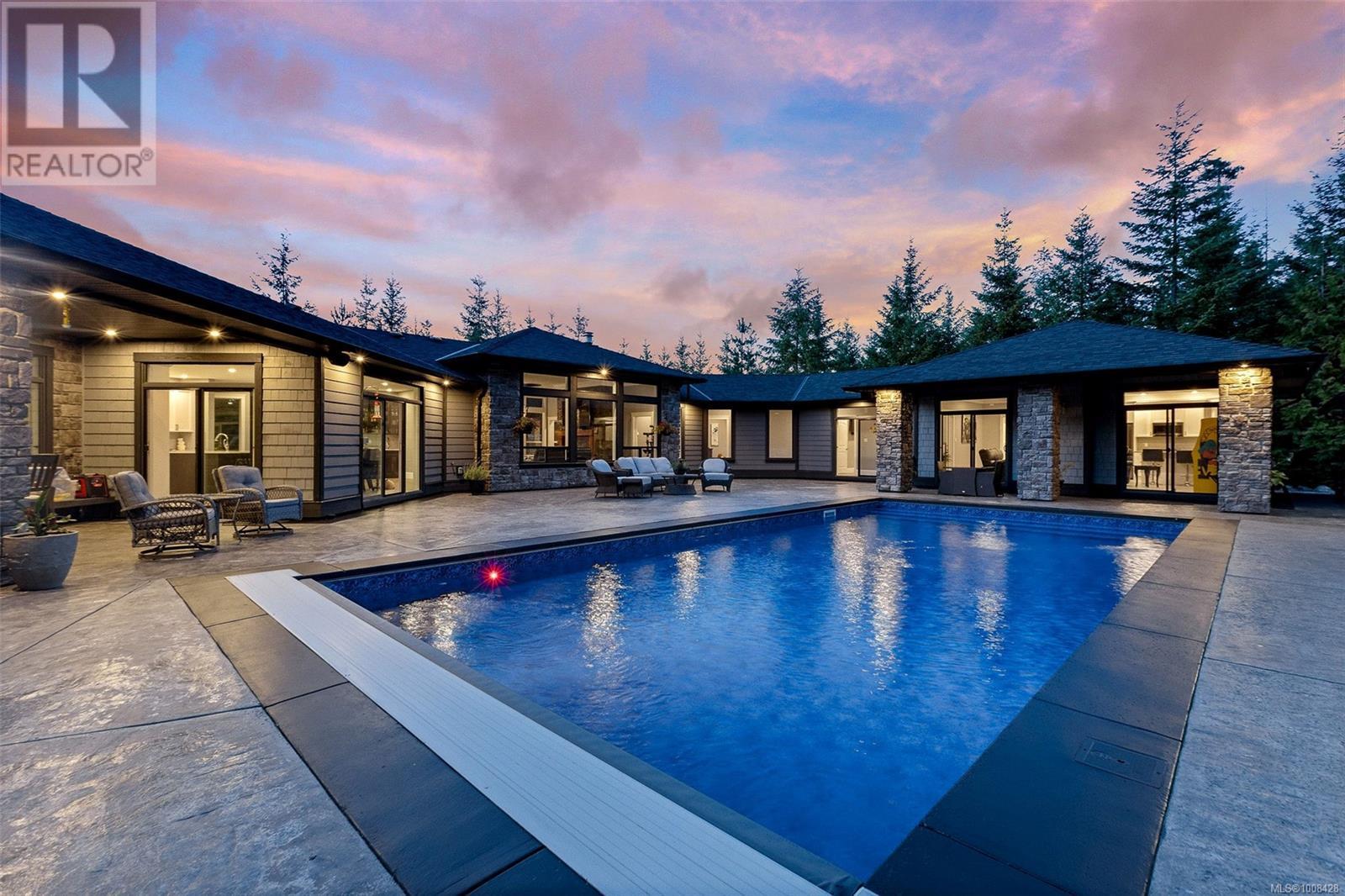 Photo 13 of 2605 Timber Ridge Rd, Shawnigan Lake BC