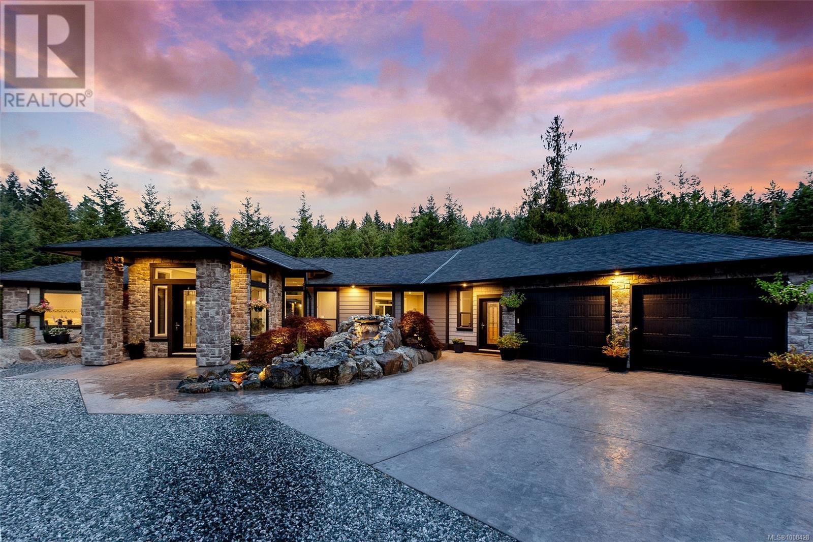 Photo 17 of 2605 Timber Ridge Rd, Shawnigan Lake BC