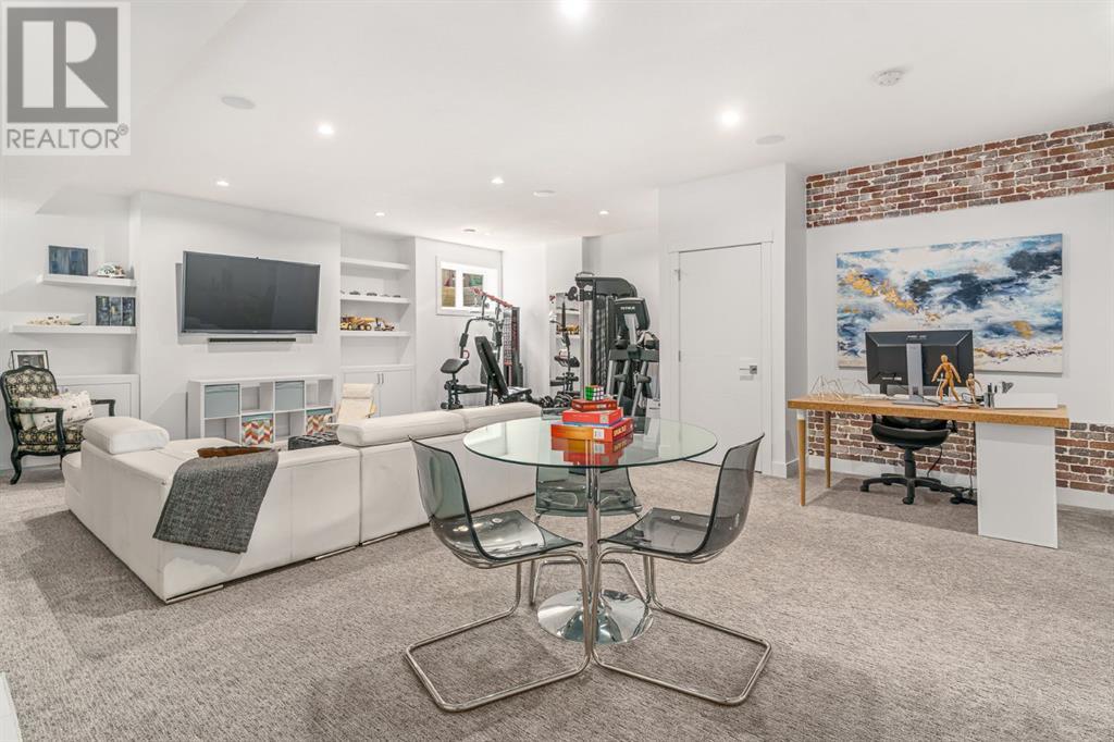 Single Family House for Sale in   Street SW Killarney/Glengarry Calgary 
